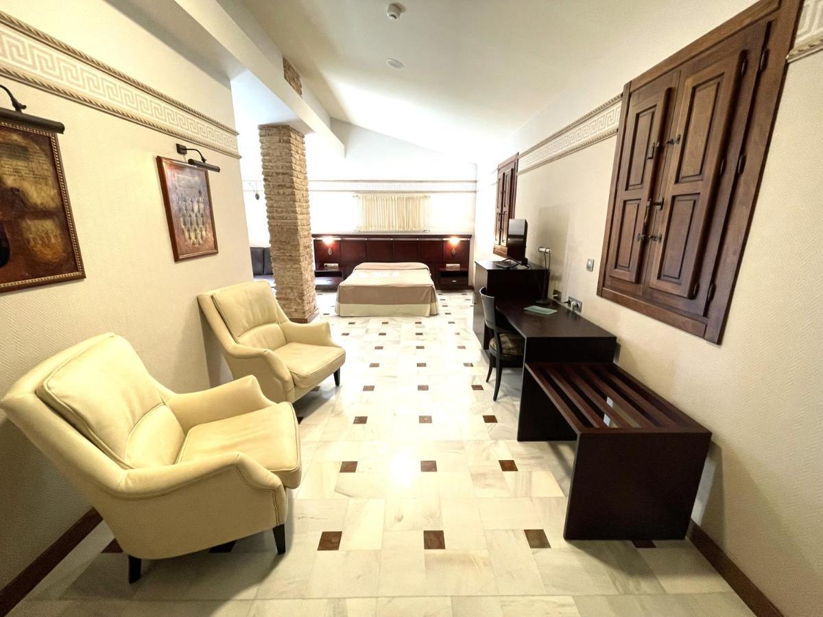 Don Miguel Plaza Hotel 3*